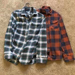 2 Vans Flannel Shirts Size Large